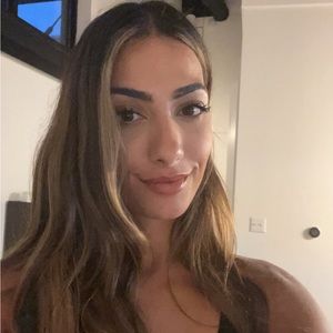 Meet your Posher, Maria